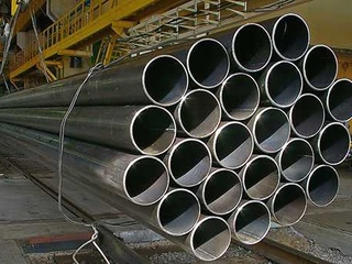 Труба бесшовная горячедеформированная 152х32 мм